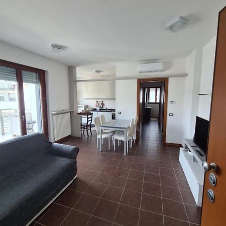 Milano Santa Giulia Business Apartment - Olimpiadi 26 Eksteriør bilde
